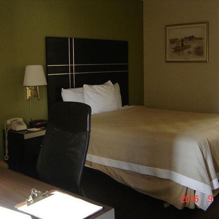 Days Inn Oil City Conference Center Ngoại thất bức ảnh