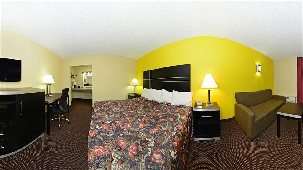Days Inn Oil City Conference Center Ngoại thất bức ảnh