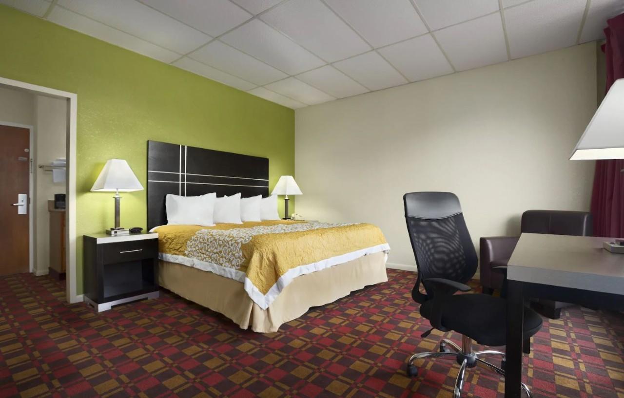 Days Inn Oil City Conference Center Ngoại thất bức ảnh
